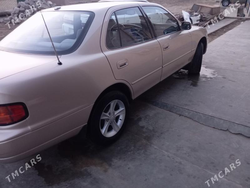 Toyota Camry 1992 - 126 000 TMT - Дянев - img 1