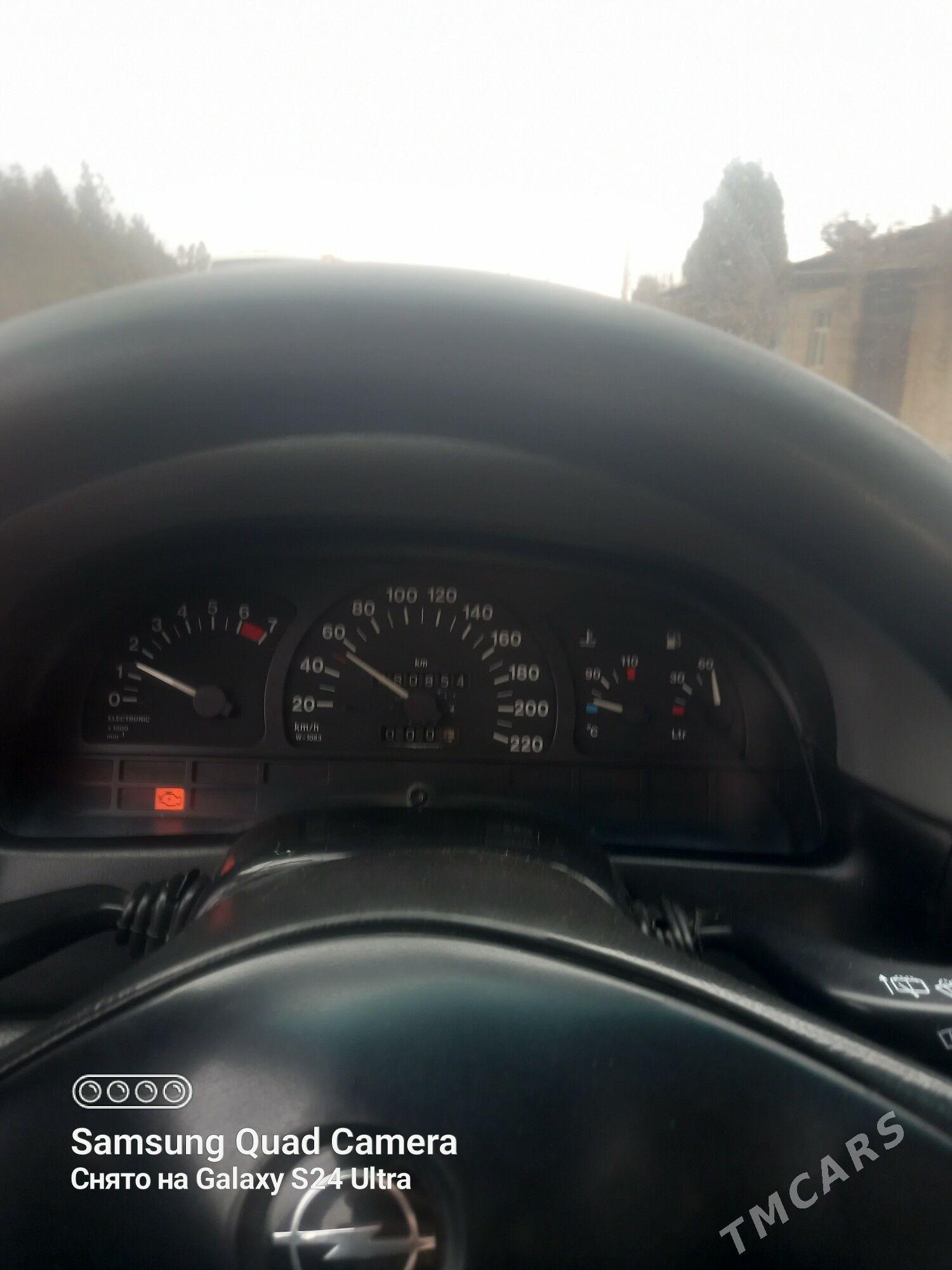 Opel Vectra 1993 - 40 000 TMT - Дашогуз - img 1