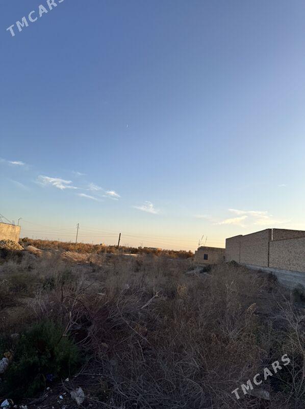 40 yyllyk 16 Sotok yer - Туркменабат - img 1