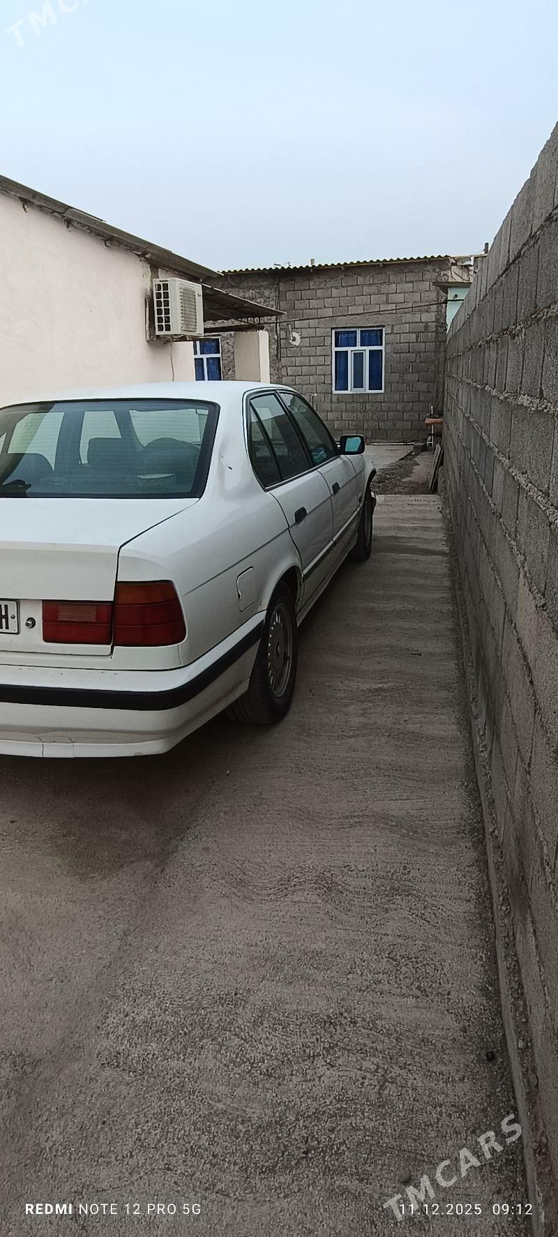 BMW 5 Series 1994 - 36 000 TMT - Кака - img 1