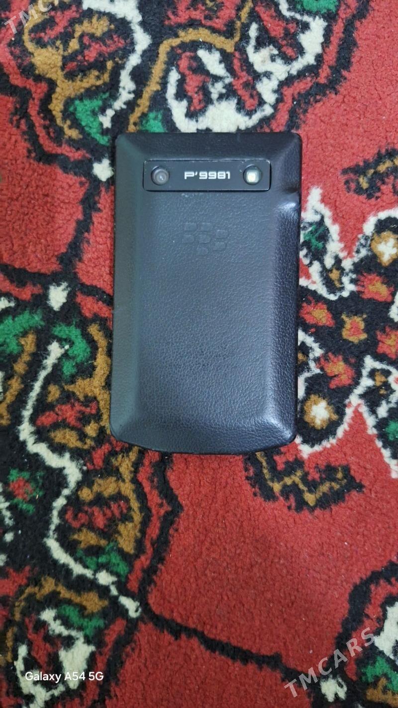 Blacberry Porsche Design - 30 mkr - img 1