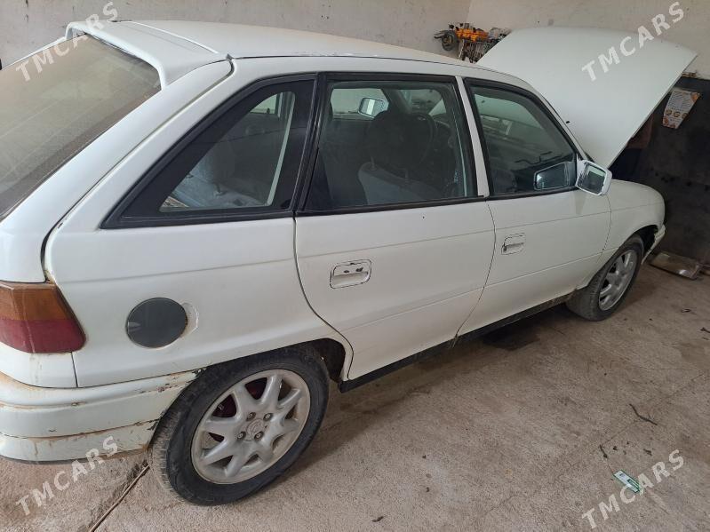 Opel Astra 1994 - 30 000 TMT - Tejen - img 1