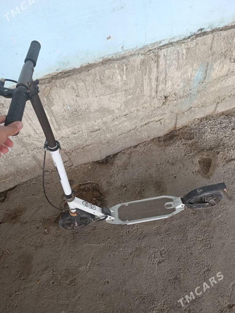 Skuter - Aşgabat - img 1