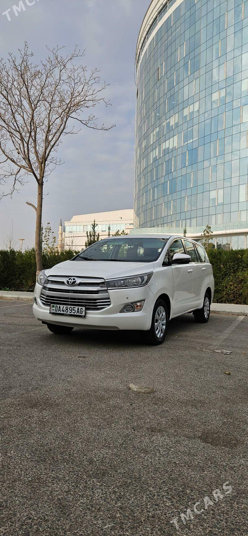 Toyota Innova 2020 - 265 000 TMT - Ашхабад - img 1