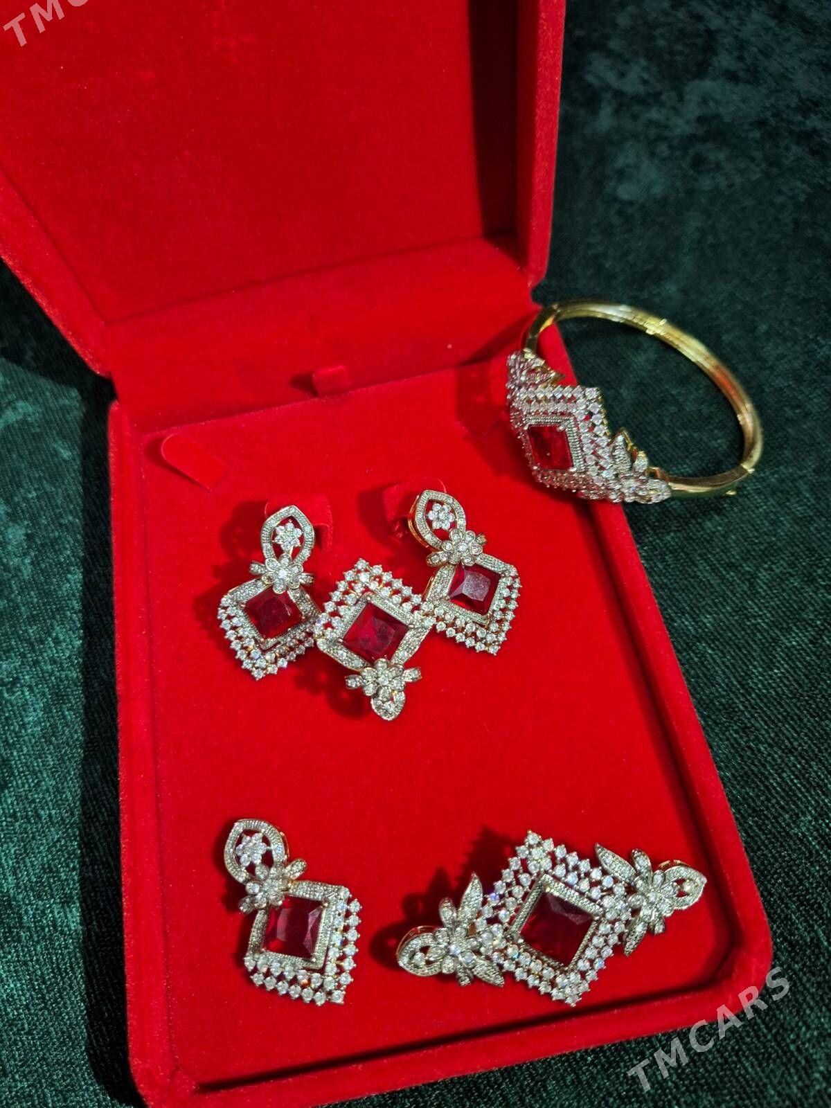 Brilliant model komplektlar - Aşgabat - img 1