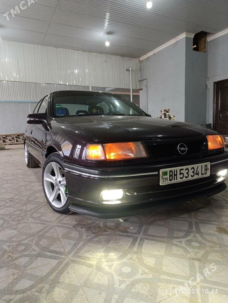 Opel Vectra 1993 - 70 000 TMT - Дянев - img 1