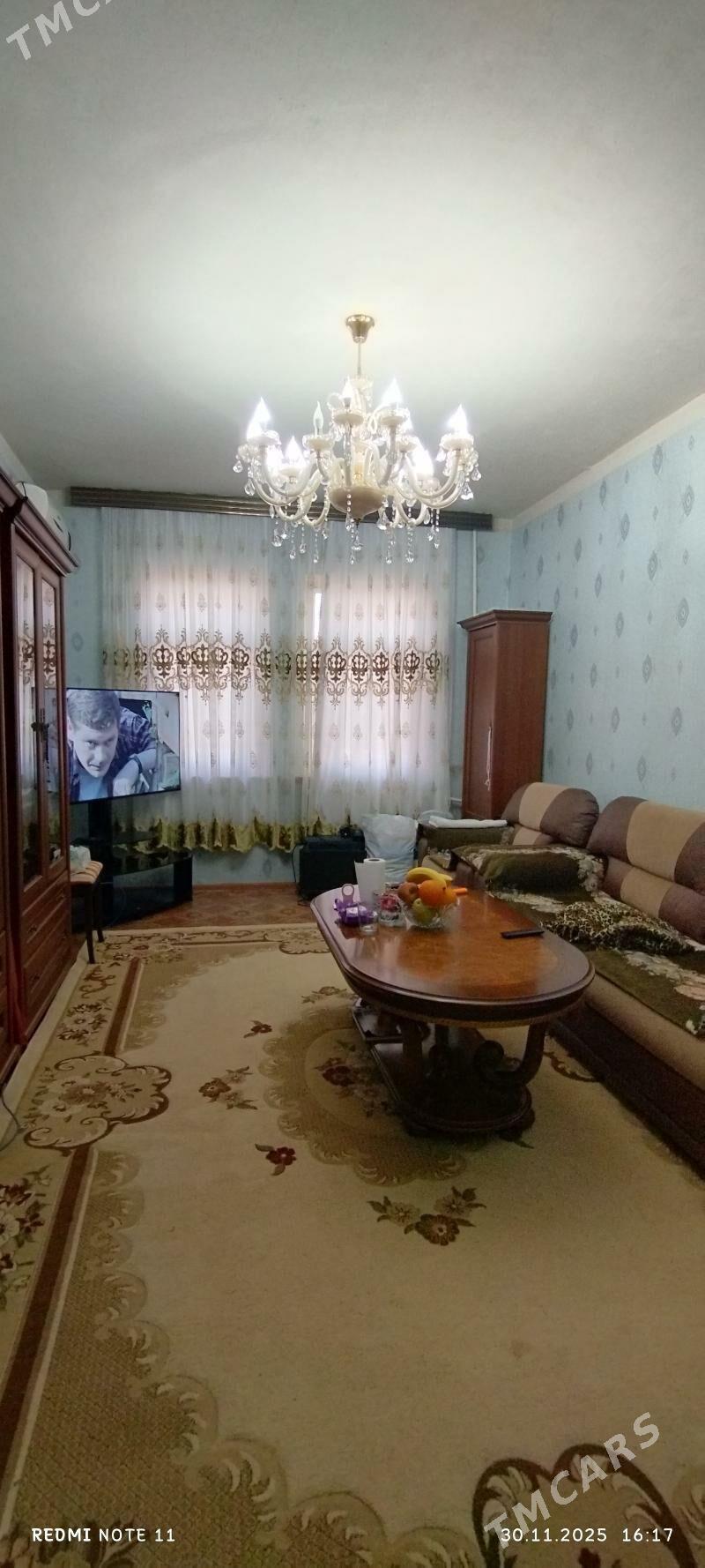 8 MKR. 3 KOM. 8МКР.3 КОМ. - 8 мкр - img 1