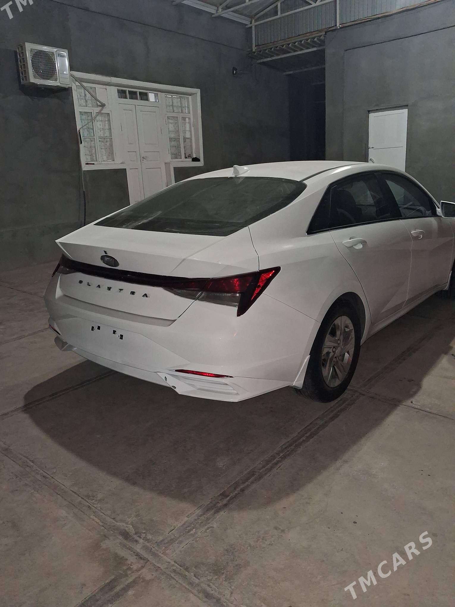 Hyundai Elantra 2020 - 210 000 TMT - Байрамали - img 1