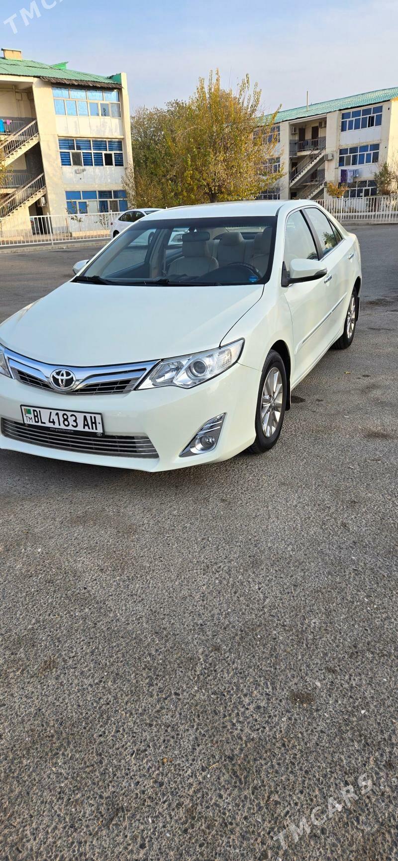 Toyota Camry 2013 - 235 000 TMT - 5 мкр - img 1