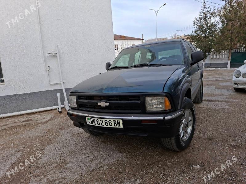Chevrolet Blazer 1996 - 50 000 TMT - Balkanabat - img 1