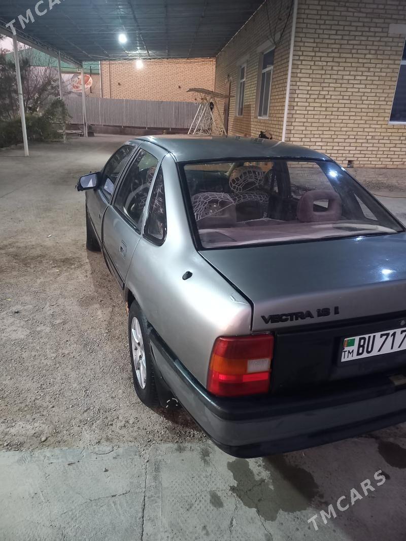 Opel Vectra 1990 - 30 000 TMT - Каракумский этрап - img 1