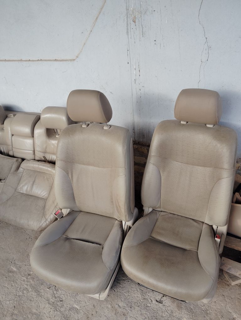 Lexus sideniya 3 300 TMT - Гурбансолтан Едже - img 1