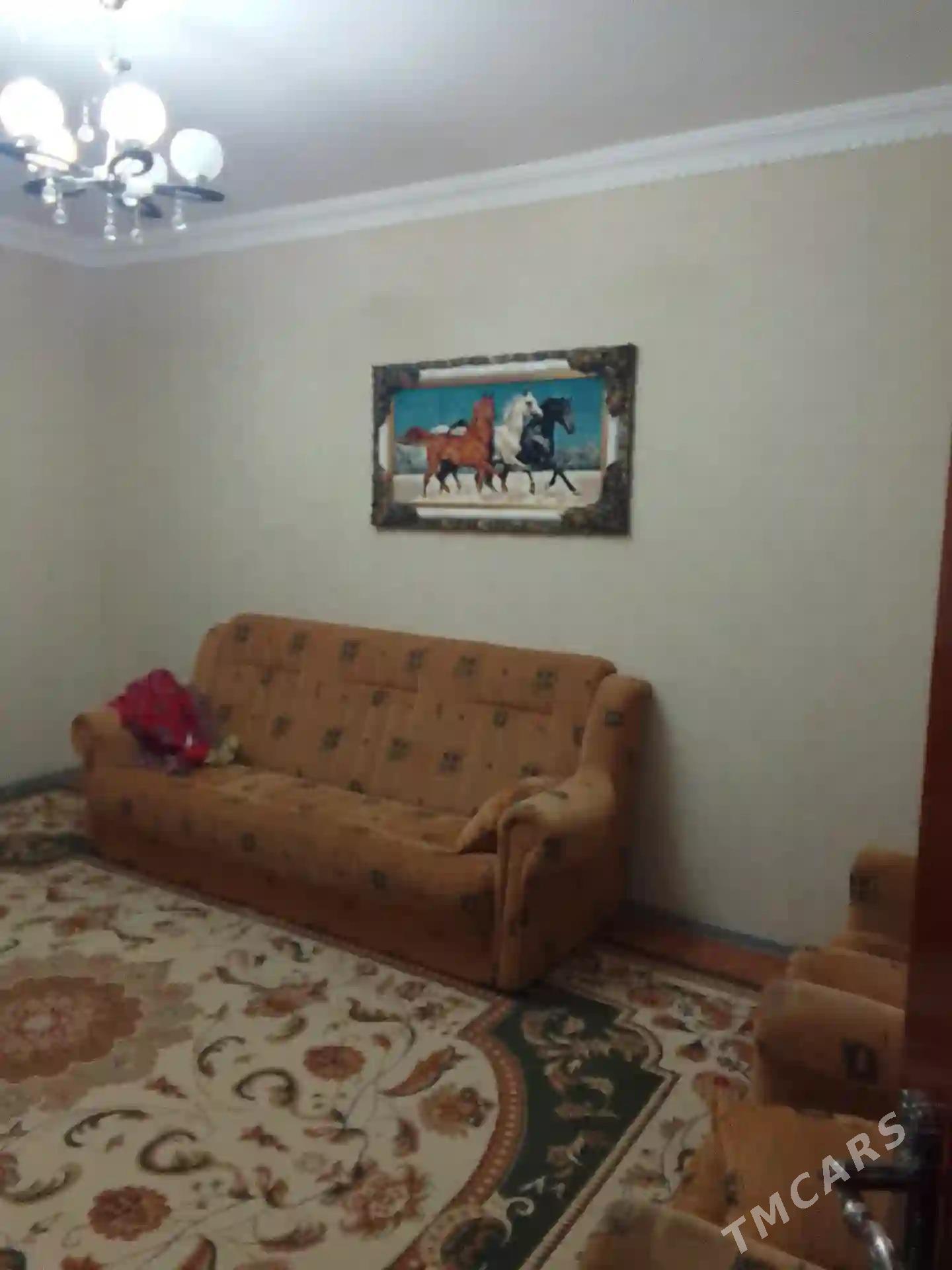 arenda jay - Mary - img 1