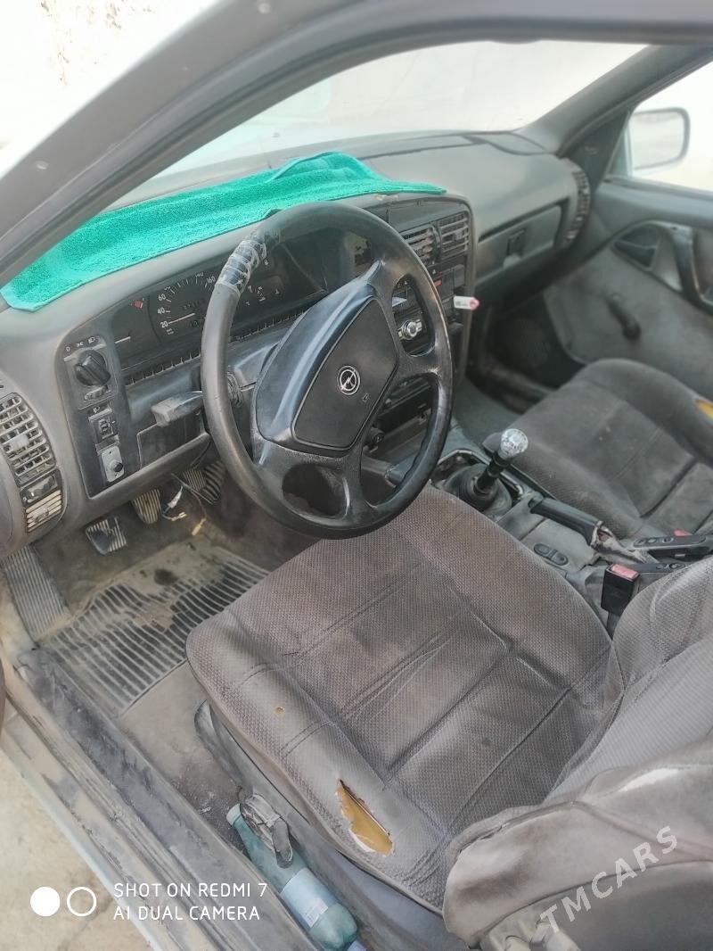 Opel Omega 1990 - 10 000 TMT - Гёкдепе - img 1