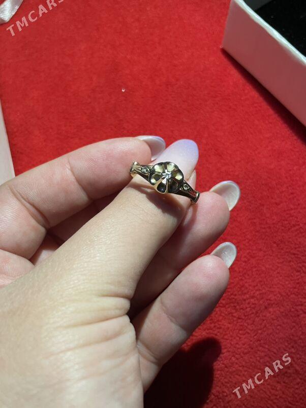 Briliant yuzuk - Howdan "W" - img 1