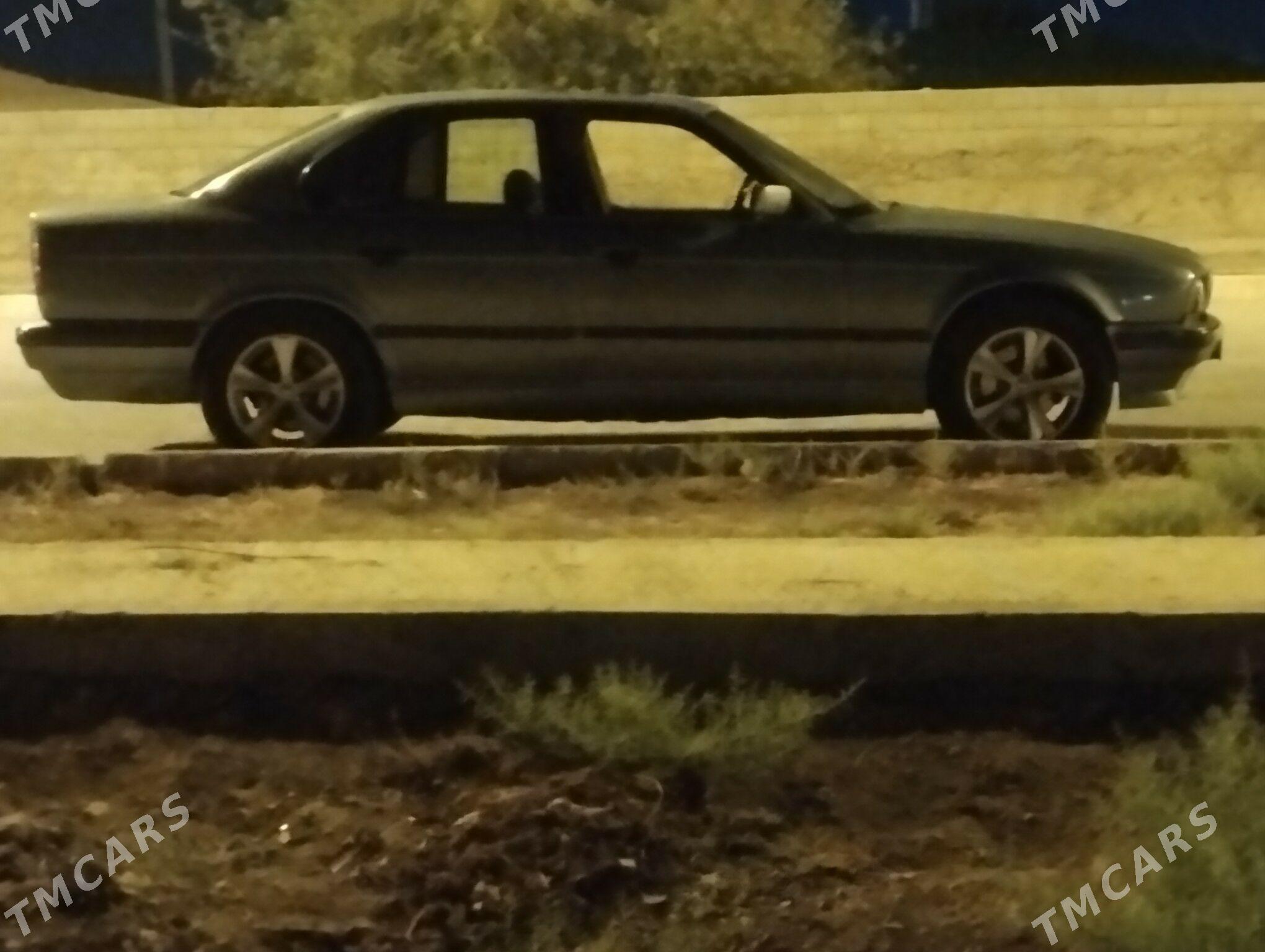 BMW 535 1990 - 38 000 TMT - Гумдаг - img 1