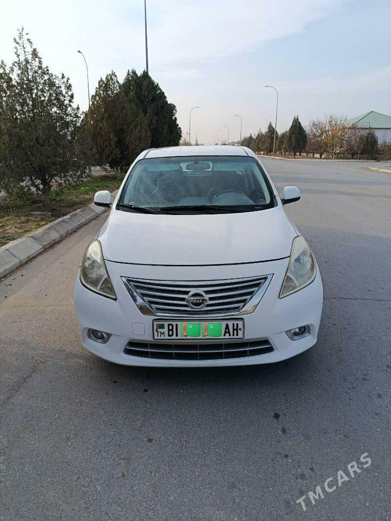 Nissan Versa 2011 - 110 000 TMT - Гёкдепе - img 1