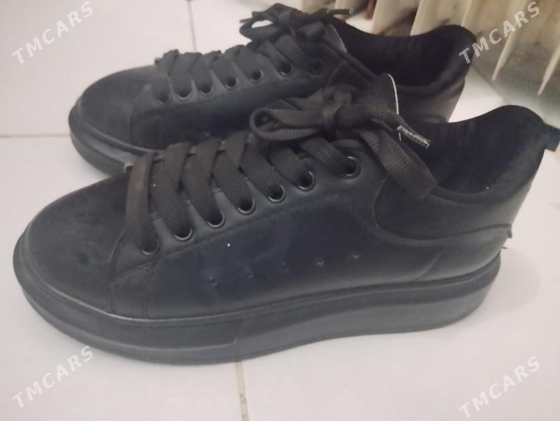 кроссы - Ашхабад - img 1