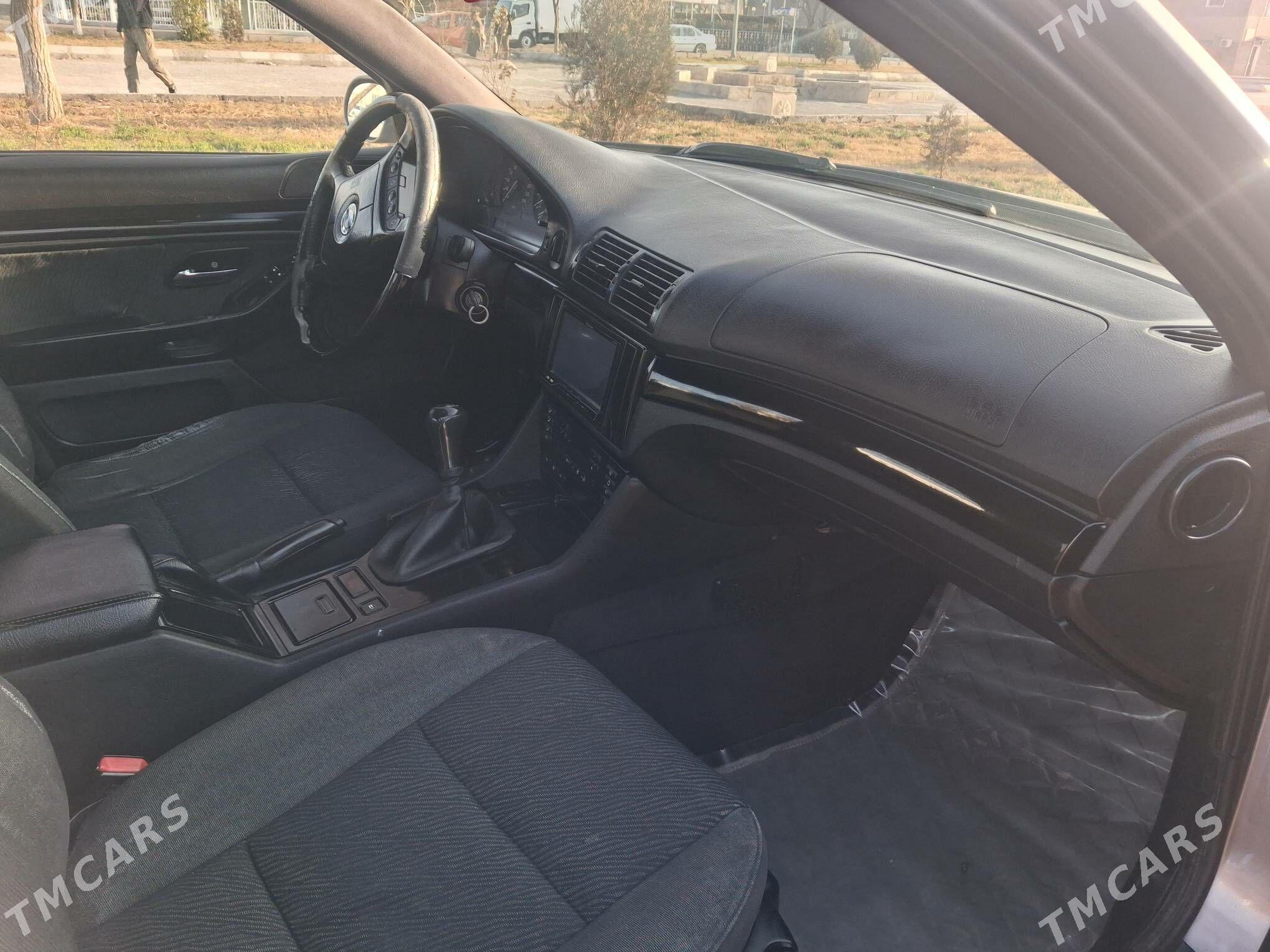 BMW 528 1999 - 110 000 TMT - Акдепе - img 1