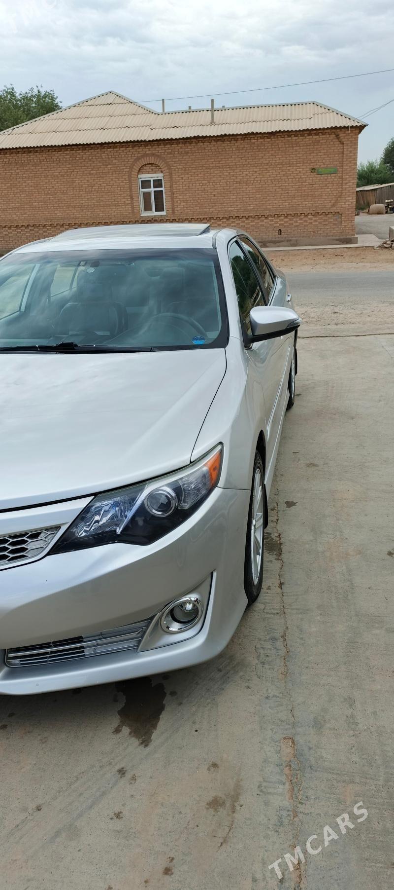 Toyota Camry 2013 - 250 000 TMT - Бабадайхан - img 1