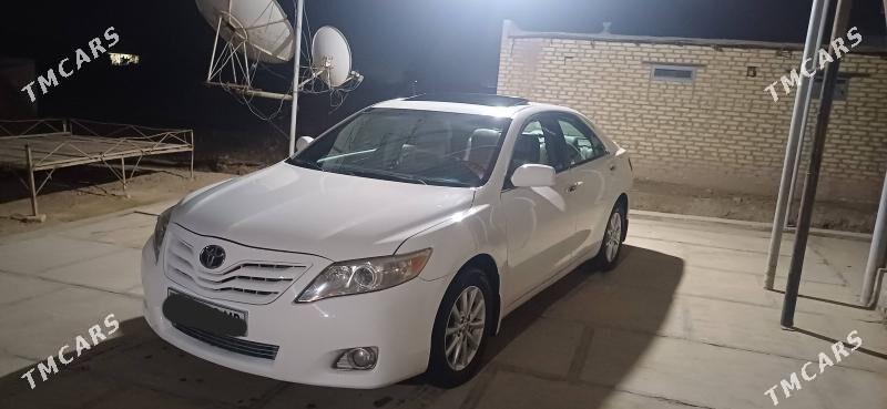 Toyota Camry 2010 - 230 000 TMT - Мары - img 1