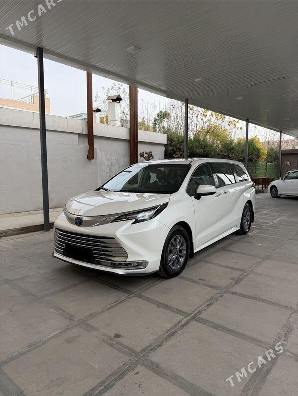 Toyota Sienna 2021 - 545 000 TMT - Мары - img 1