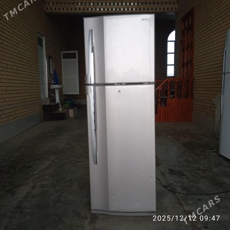 TOSHIBA Holodilnik. - Çärjew - img 1