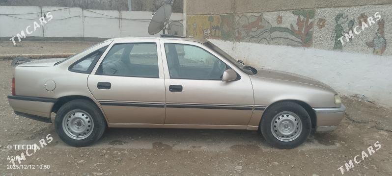 Opel Vectra 1991 - 45 000 TMT - Gyzylarbat - img 1