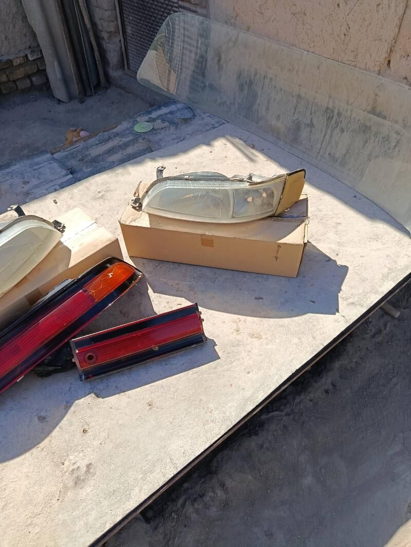 задний стоп и фары 2 000 TMT - Gurbansoltan Eje - img 1