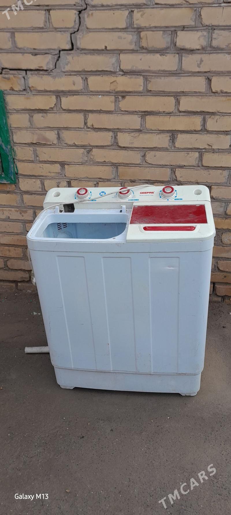 kirmasyn korpus - Farap - img 1