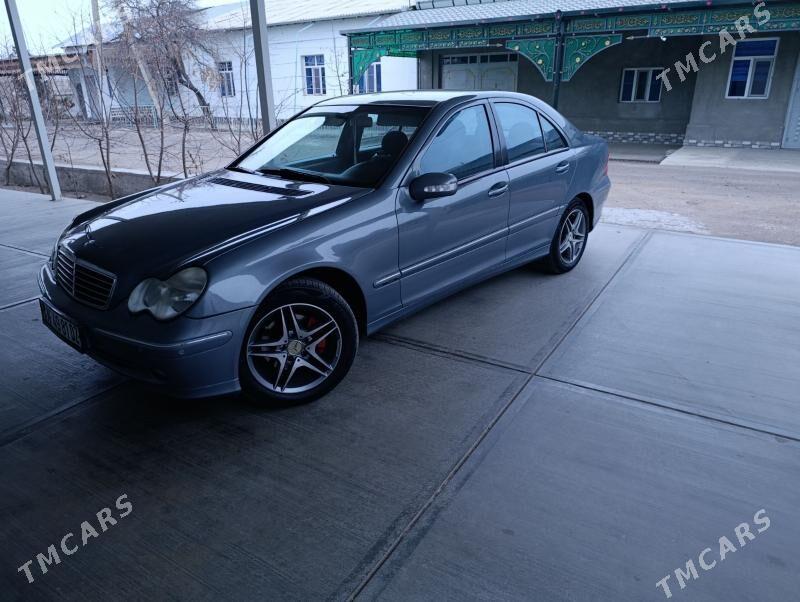 Mercedes-Benz C-Class 2004 - 125 000 TMT - Şabat etr. - img 1