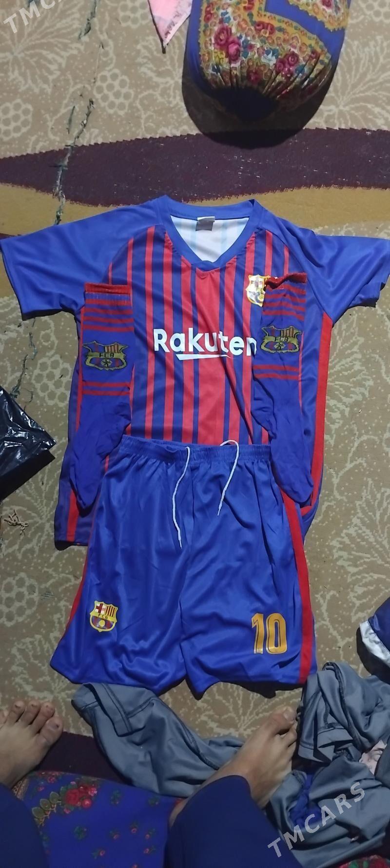 Futbool eşik - Кака - img 1