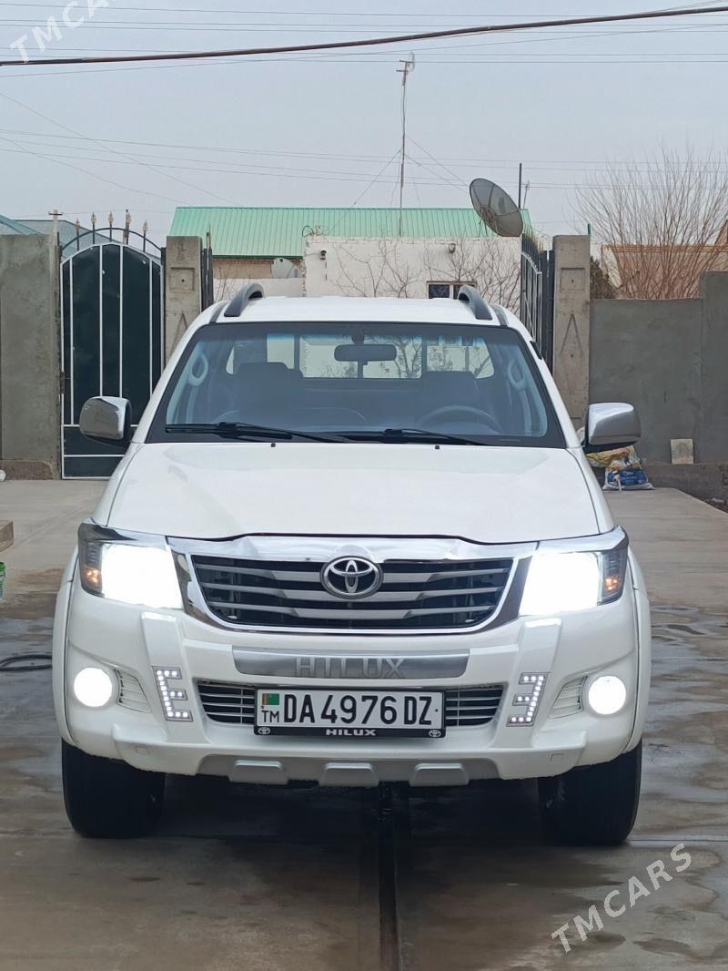 Toyota Hilux 2010 - 300 000 TMT - Дашогуз - img 1