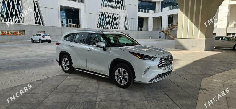 Toyota Highlander 2022 - 590 000 TMT - Aşgabat - img 1