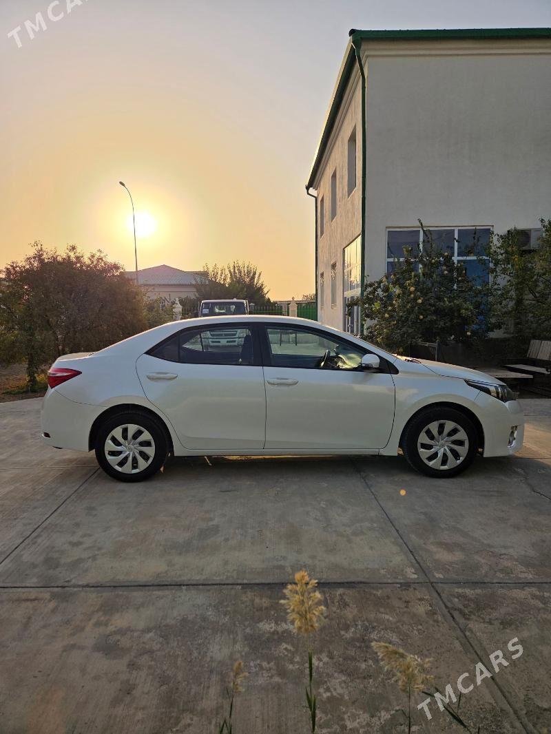 Toyota Corolla 2015 - 245 000 TMT - Täze zaman - img 1