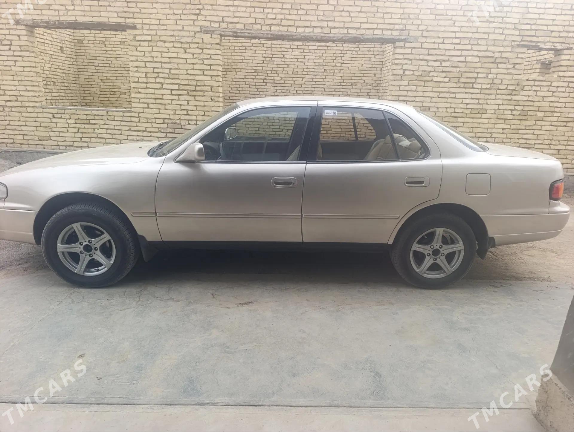 Toyota Camry 1993 - 120 000 TMT - Туркменбаши - img 1