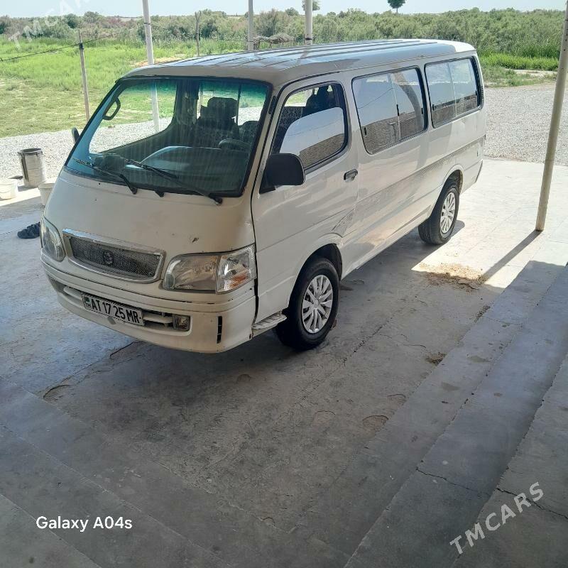 Toyota Hiace 2007 - 81 000 TMT - Каракумский этрап - img 1