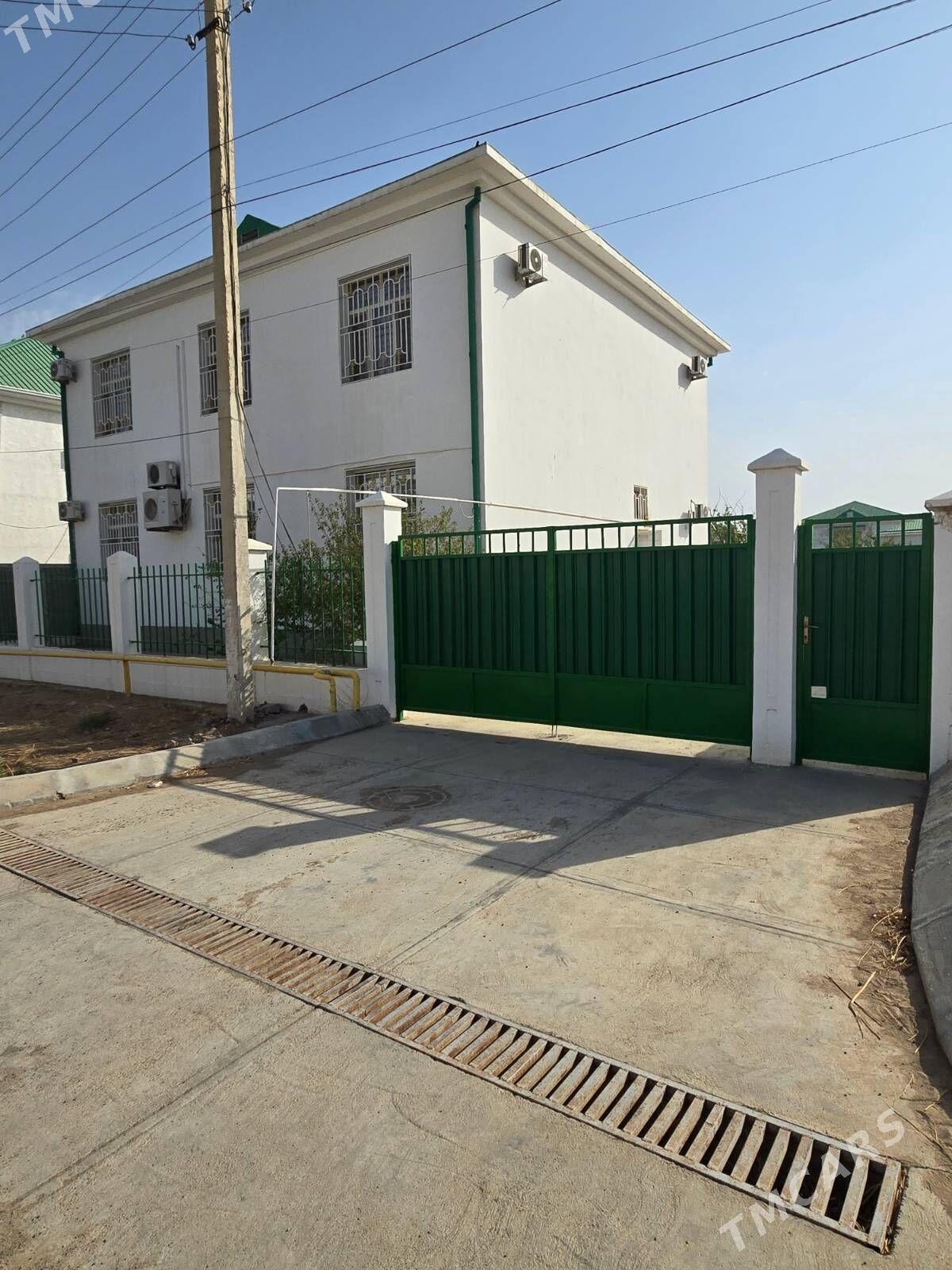 Kotedž Änew 10 sotok - Änew - img 1