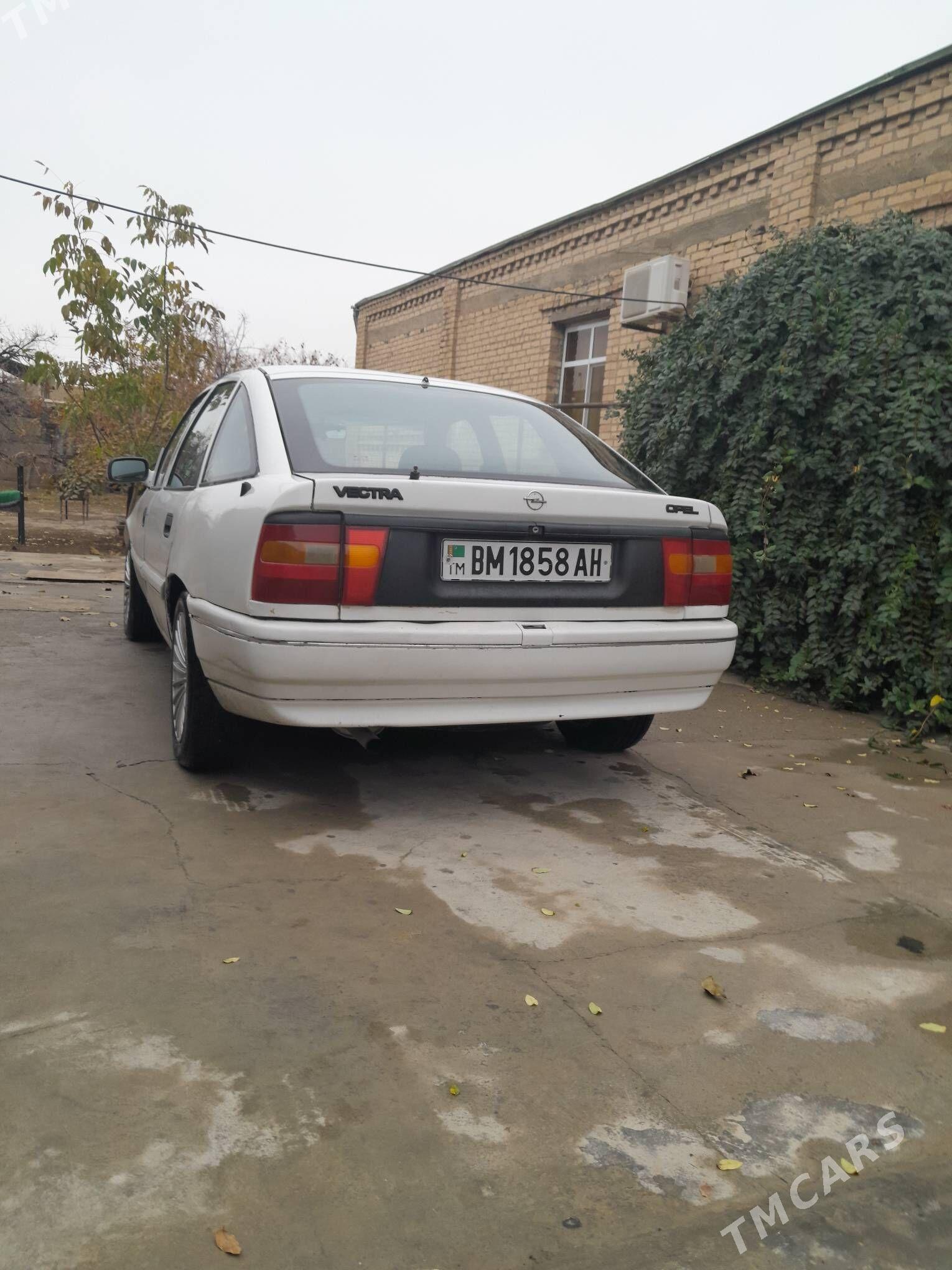 Opel Vectra 1991 - 40 000 TMT - Багир - img 1