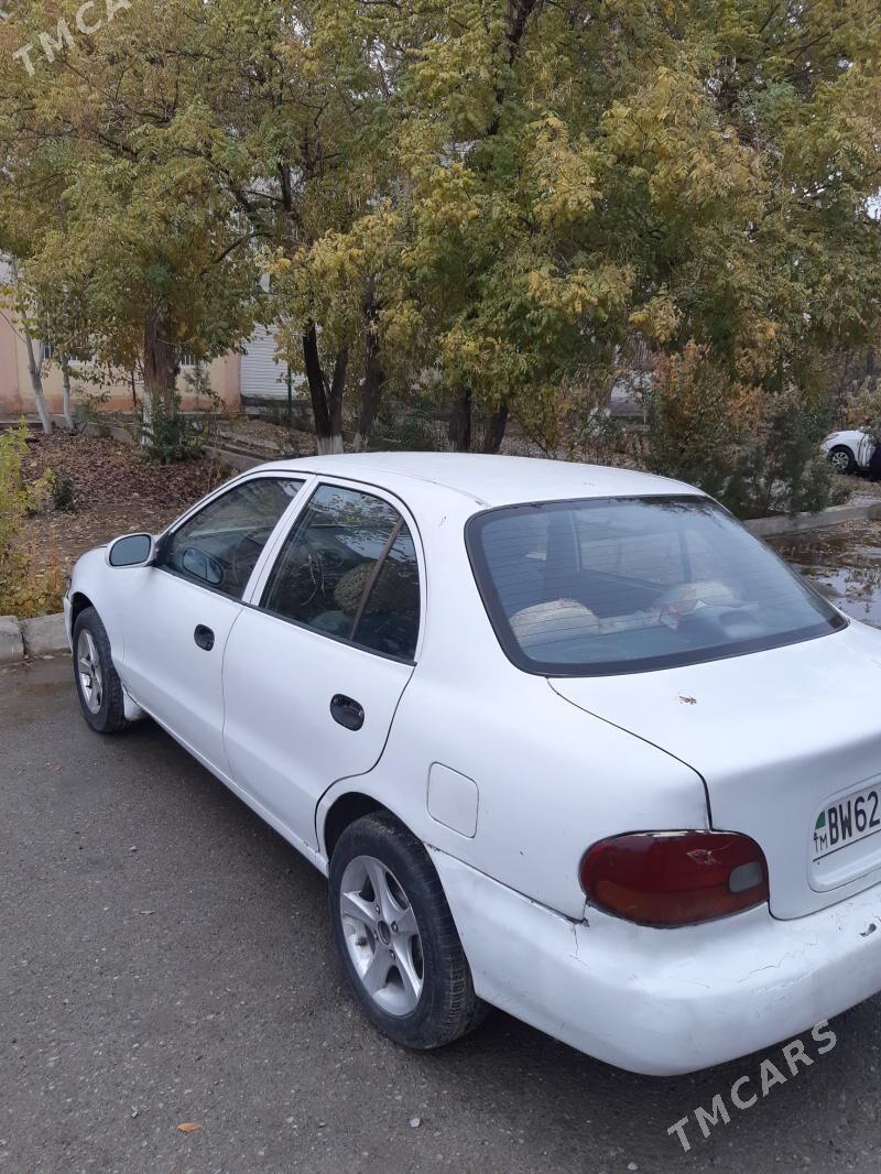 Hyundai Elantra 1995 - 50 000 TMT - Ашхабад - img 1