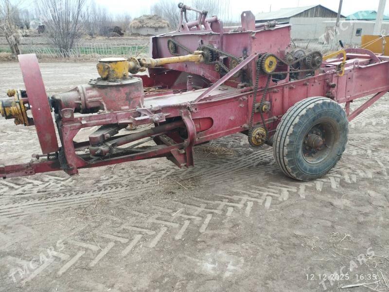 MTZ 80 2000 - 50 000 TMT - Türkmenbaşy etr. - img 1