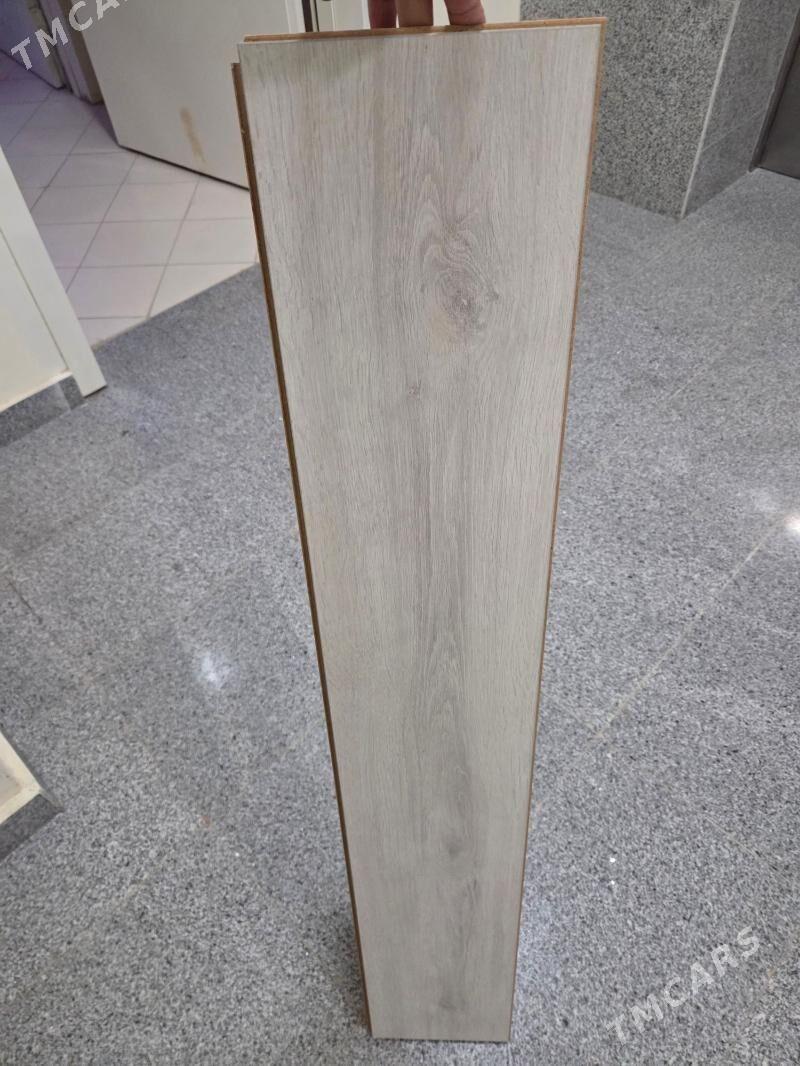 laminat 12lik - Köşi - img 1