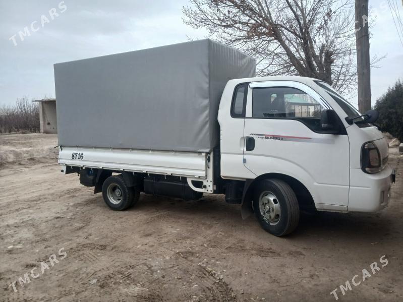 Kia Bongo 2022 - 290 000 TMT - Şabat etr. - img 1