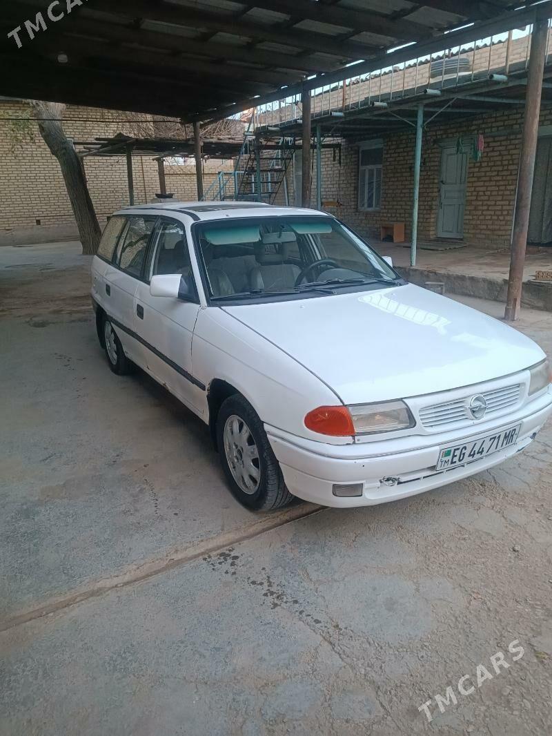 Opel Astra 1992 - 34 000 TMT - Mary - img 1