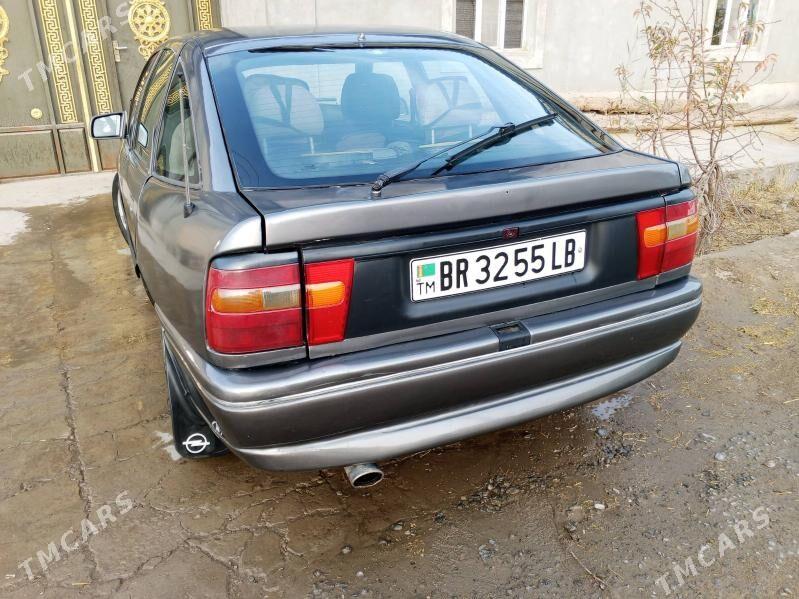 Opel Vectra 1995 - 45 000 TMT - Чарджоу - img 1