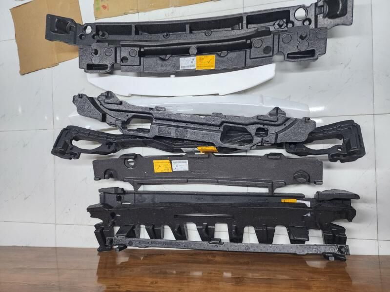 Peneplas Toyota Lexus 111 TMT - Bedew - img 1