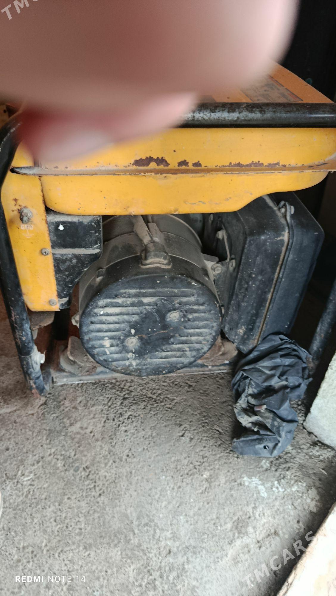 Generator - Büzmeýin - img 1