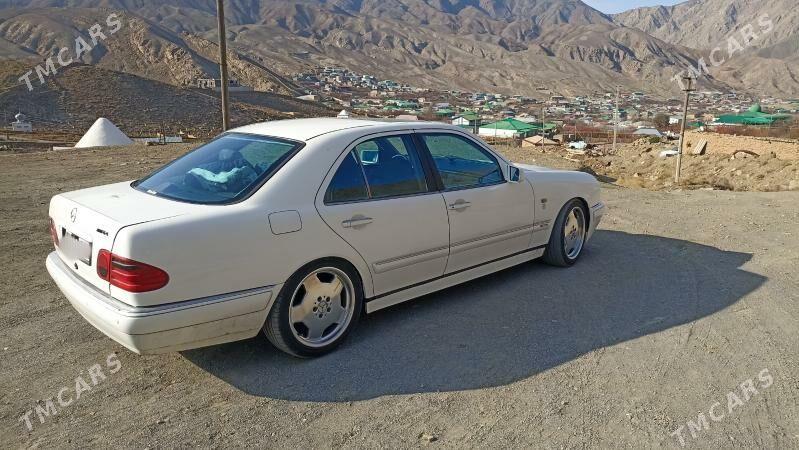 Mercedes-Benz E320 1999 - 105 000 TMT - Туркменбаши - img 1