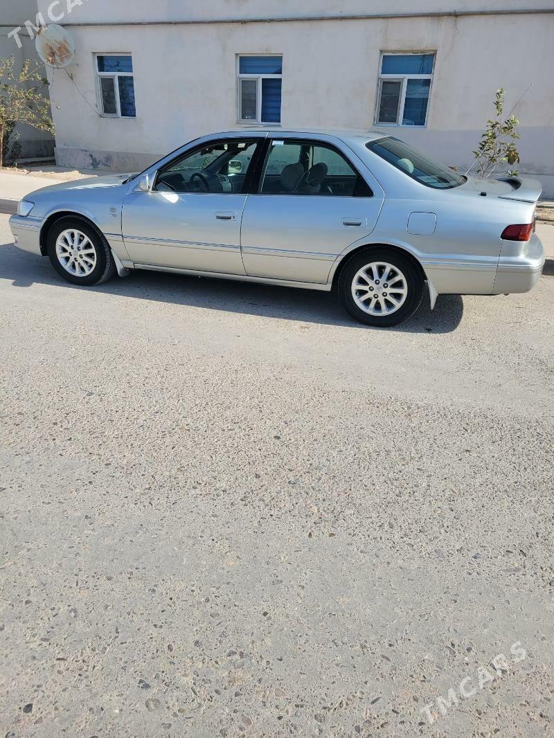 Toyota Camry 2000 - 170 000 TMT - Mary - img 1