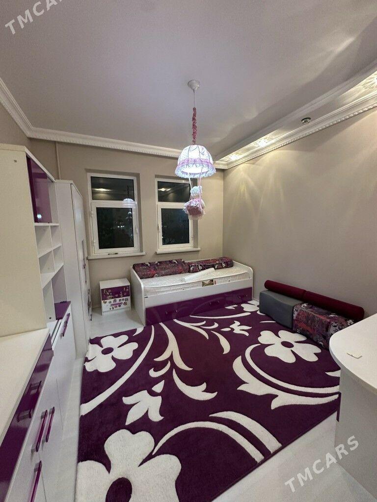 Мир 4, 4 комнаты + столовая - Parahat 4 - img 1